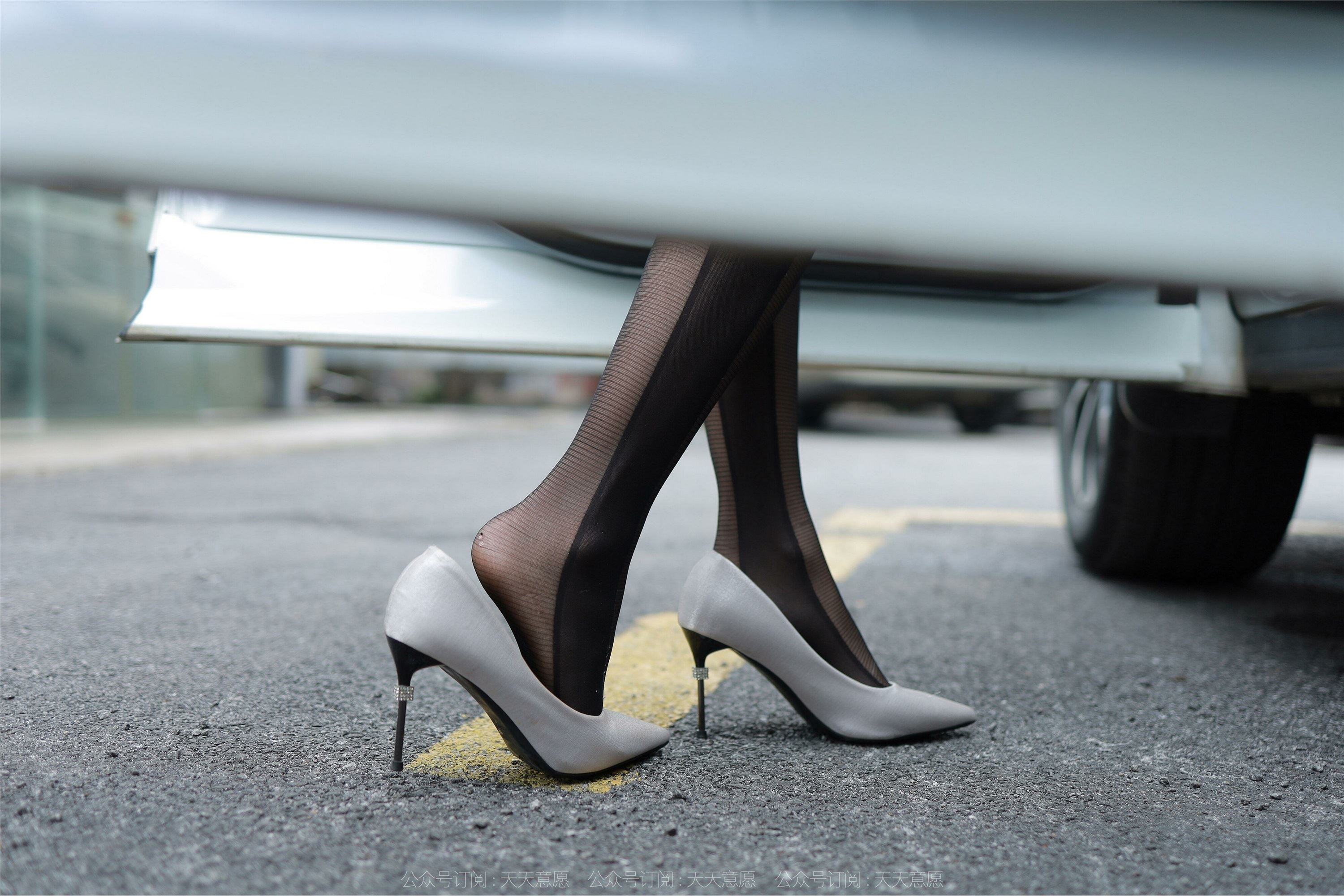 IESS异思趣向  2022.05.23 丝享家 1096：婉萍《黑丝女司机》